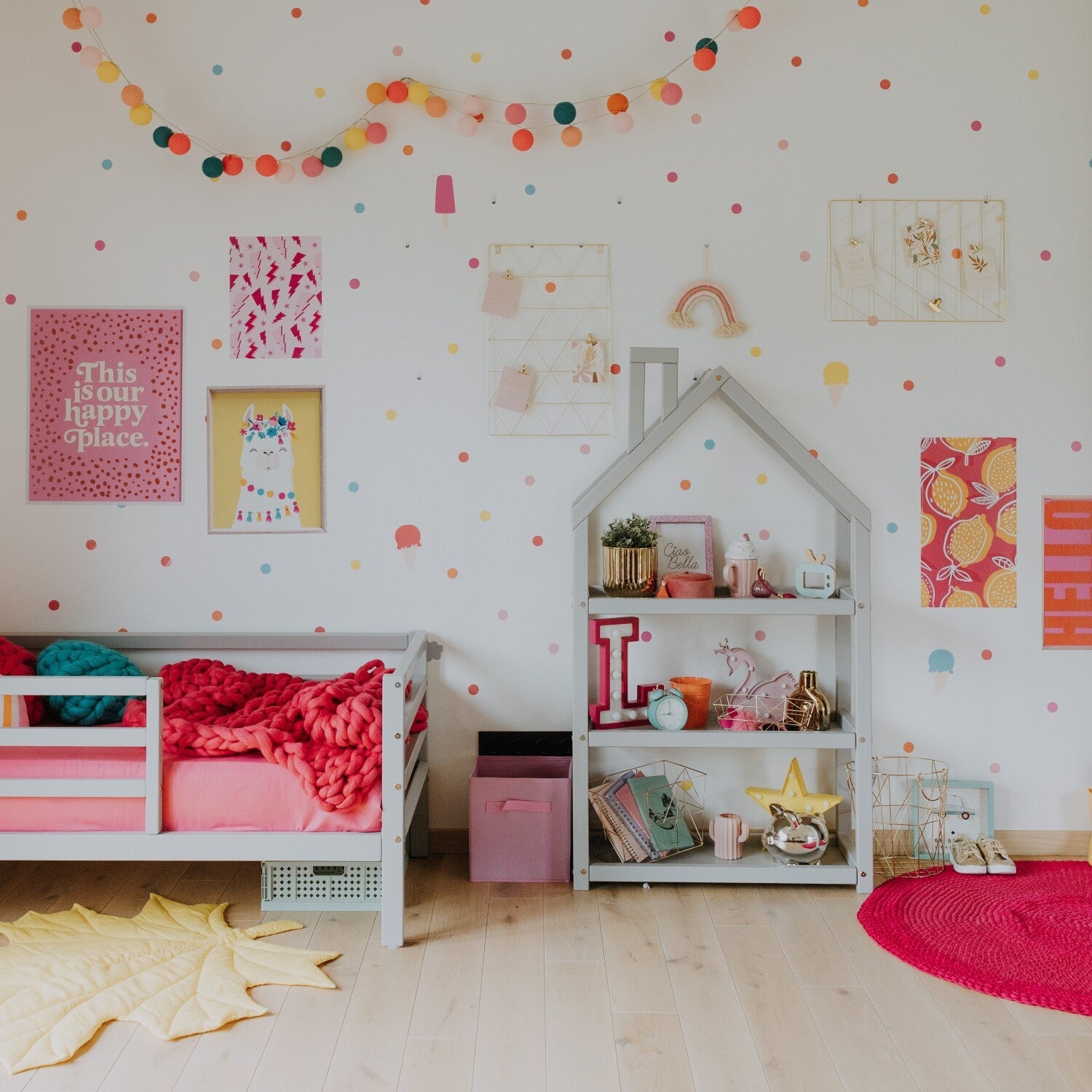 House Shaped Shelf For Kids